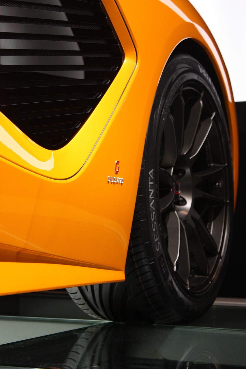 giugiaro, yellow, auto, sport car, speed, vehicle, motor sport, wheel, automobile design
